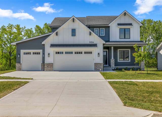 Property at 9814 Watermeadow Cir, Johnston, IA 50131, 5 beds, 3.5 baths
