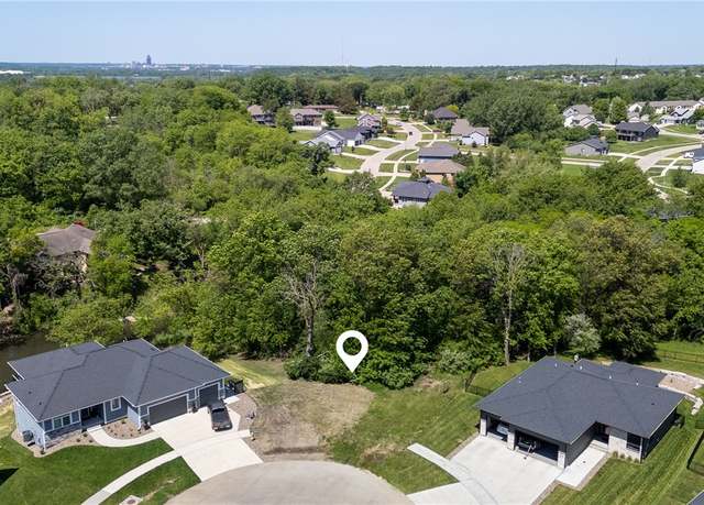 Property at 5640 Arbor Creek Ct, Pleasant Hill, IA 50327