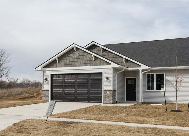 Property at 828 Trail Ridge Rd, Indianola, IA 50125, 2 beds, 2 baths
