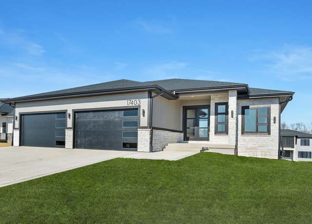 Property at 17403 N Valley Dr, Urbandale, IA 50323, 5 beds, 3 baths
