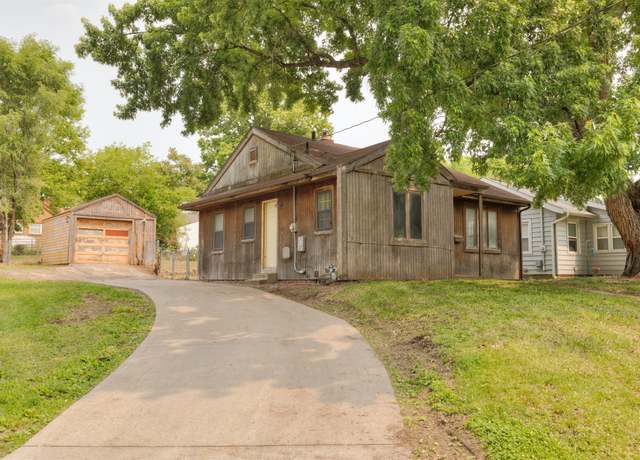 Property at 2721 Cornell St, Des Moines, IA 50313, 2 beds, 1 bath