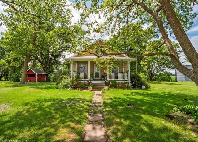 Property at 2385 Holliwell Bridge Rd, Winterset, IA 50273, 3 beds, 1 bath