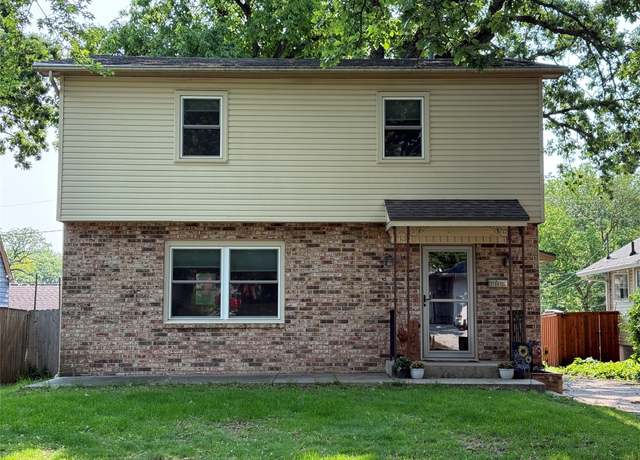 Property at 1541 42nd St, Des Moines, IA 50311, 3 beds, 1.5 baths