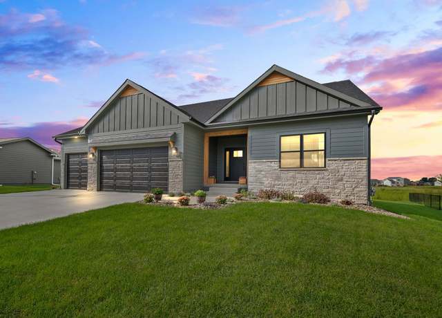 Property at 2309 NW 29th St, Ankeny, IA 50023, 4 beds, 4 baths