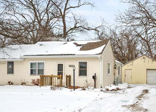 Property at 5021 Urbandale Ave, Des Moines, IA 50310, 2 beds, 1 bath