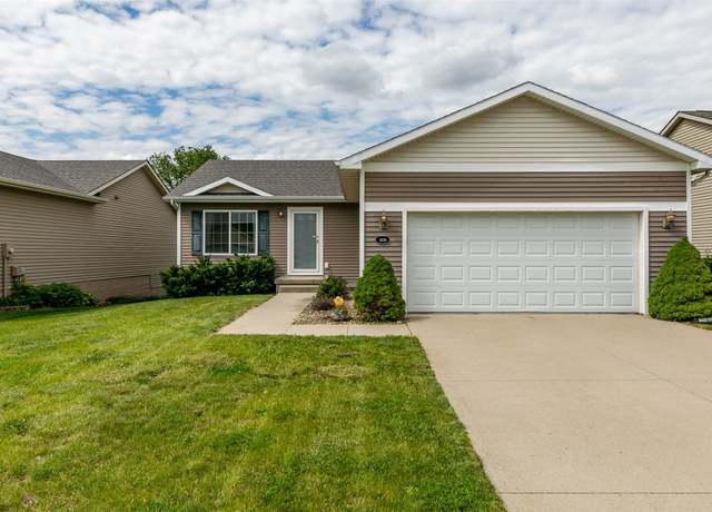 Property at 4616 E Merced St, Des Moines, IA 50317, 3 beds, 2 baths