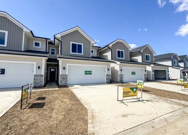 Property at 6924 Poppy Ct, Johnston, IA 50131, 3 beds, 2.5 baths