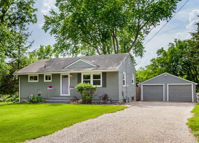 Property at 4080 SE 15th Ct, Des Moines, IA 50320, 2 beds, 2 baths