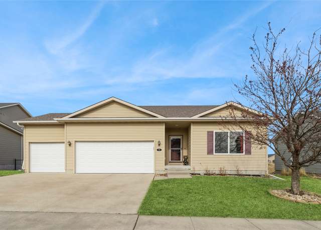 Property at 713 SE 12th St, Grimes, IA 50111, 4 beds, 3 baths