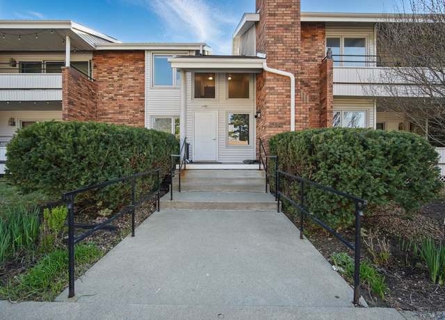 Property at 1100 50th St #2207, West Des Moines, IA 50266, 3 beds, 2 baths