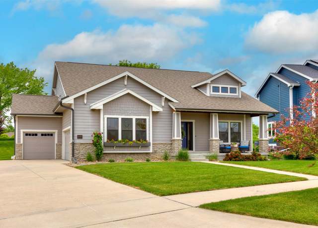 Property at 2729 SW 21st Cir, Ankeny, IA 50023, 5 beds, 3.5 baths