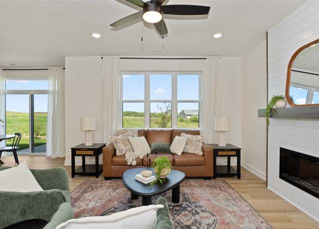 Property at 1347 Meadow Rose Pl, Waukee, IA 50263, 3 beds, 2.5 baths