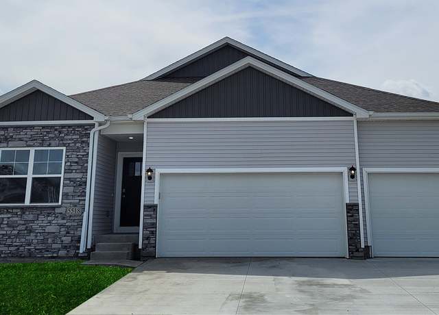 Property at 2806 NW 28th St, Ankeny, IA 50023, 5 beds, 4 baths