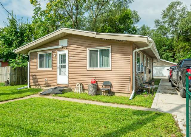 Property at 646 SE 26th Ct, Des Moines, IA 50317, 2 beds, 1 bath
