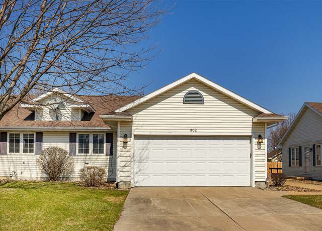 Property at 802 NE 5th St, Ankeny, IA 50021, 3 beds, 3 baths