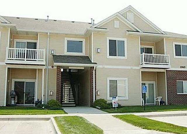 Property at 1740 SE La Grant Pkwy #18, Waukee, IA 50263, 2 beds, 2 baths