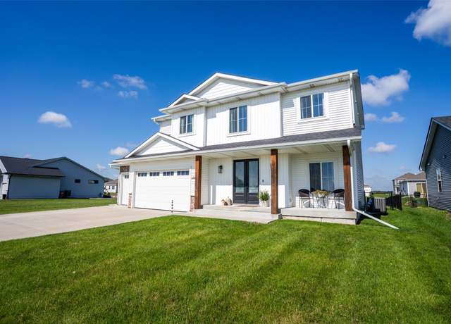 Property at 3338 9th Ave SW, Altoona, IA 50009, 5 beds, 3.5 baths