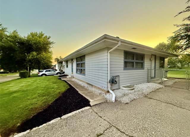 Property at 111 N 22nd St, Marshalltown, IA 50158, 3 beds, 2 baths