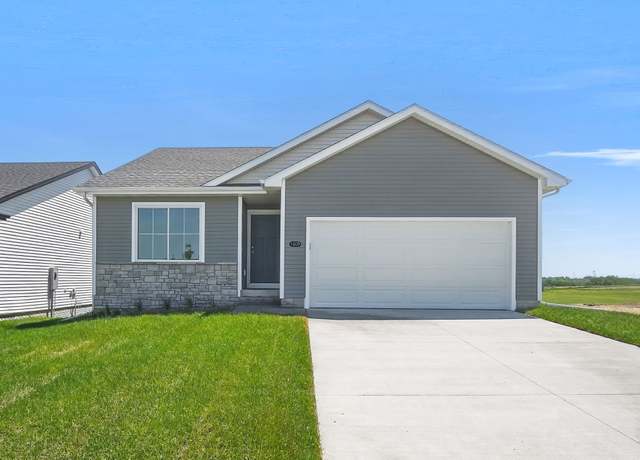 Property at 1809 20th Ave SE, Altoona, IA 50009, 4 beds, 3 baths