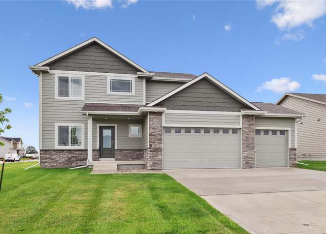 Property at 885 NW Sandy Hollow Cir, Waukee, IA 50263, 4 beds, 2.5 baths
