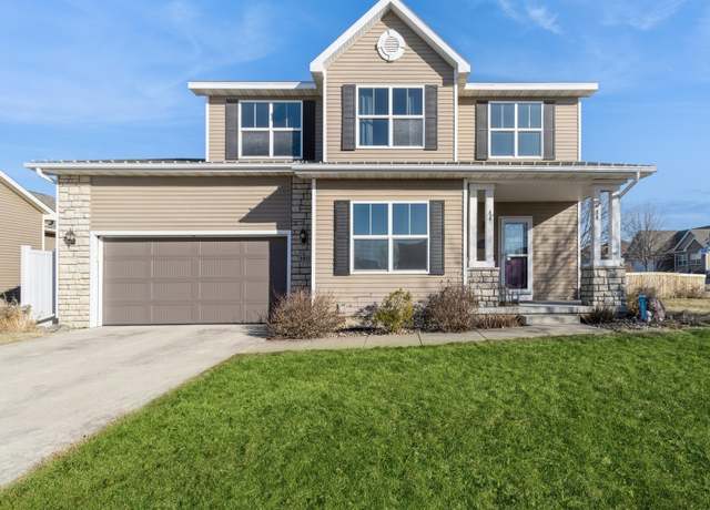 Property at 1811 3rd Ave SW, Altoona, IA 50009, 3 beds, 3.5 baths