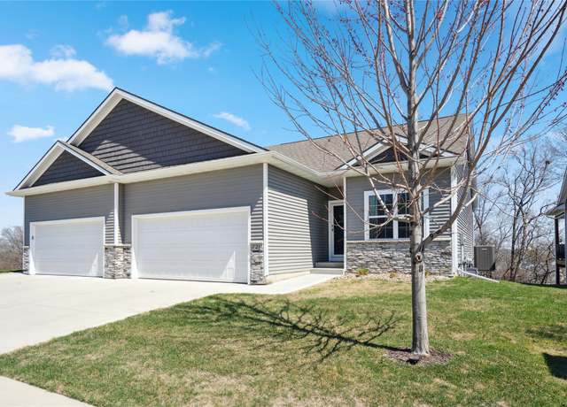 Property at 721 Pinehurst Way, Polk City, IA 50226, 3 beds, 3 baths