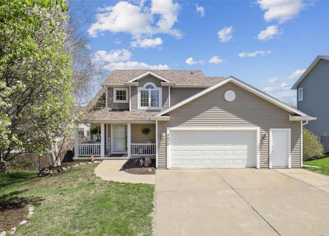 Property at 5429 SE 28th Ct, Des Moines, IA 50320, 3 beds, 2.5 baths