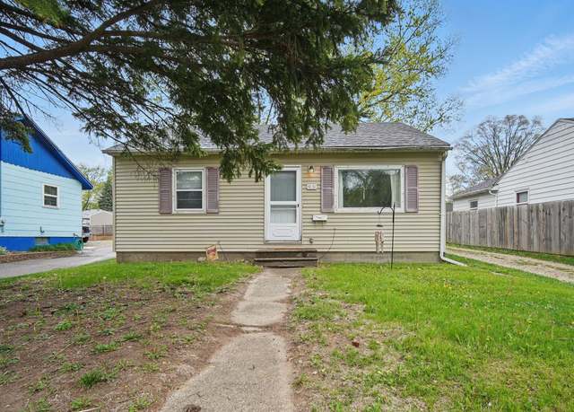 Property at 4131 Cornell St, Des Moines, IA 50313, 3 beds, 1 bath