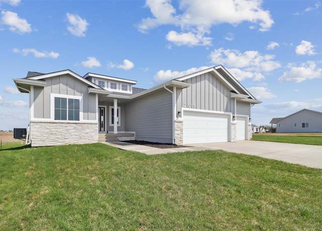Property at 205 NW Ashley Ave, Waukee, IA 50263, 3 beds, 2 baths