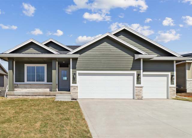 Property at 215 NW Ashley Ave, Waukee, IA 50263, 3 beds, 2 baths