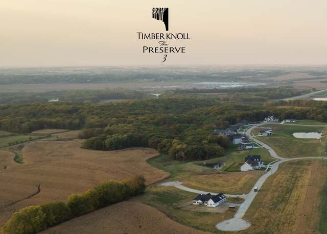 Property at 14 SW Wild Bergamot Dr, West Des Moines, IA 50266