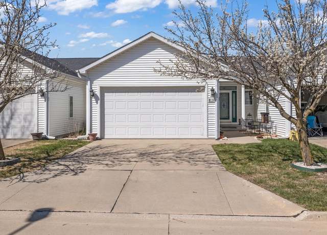 Property at 2125 W 4th Ave, Indianola, IA 50125, 2 beds, 2.5 baths
