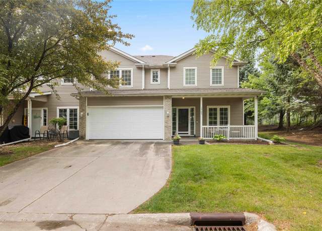 Property at 1117 S 52nd St #1705, West Des Moines, IA 50265, 2 beds, 2.5 baths