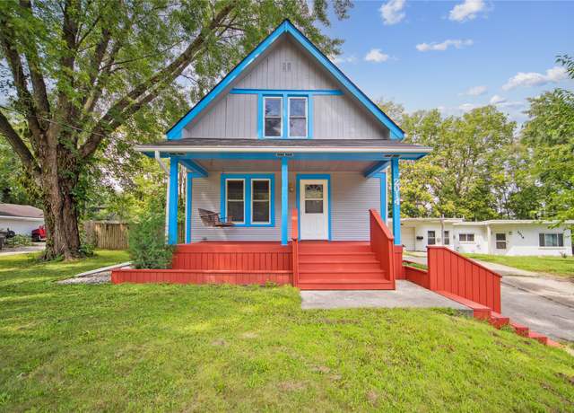 Property at 2014 23rd St, Des Moines, IA 50310, 2 beds, 1 bath
