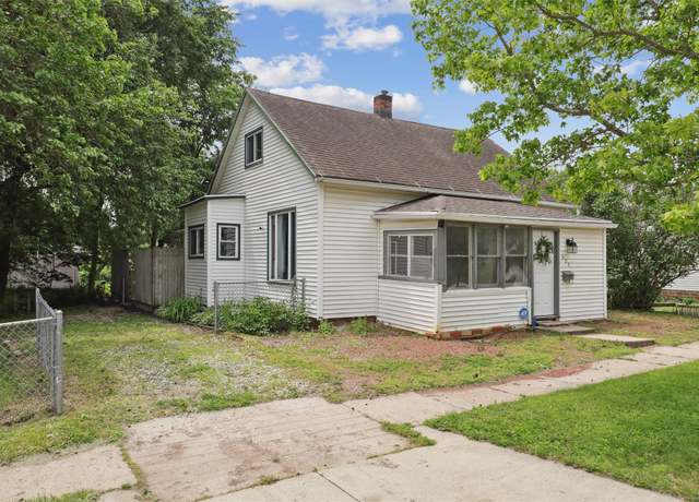 Property at 620 5th St, Boone, IA 50036, 3 beds, 2 baths