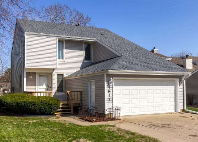Property at 4517 80th Pl, Urbandale, IA 50322, 3 beds, 3 baths