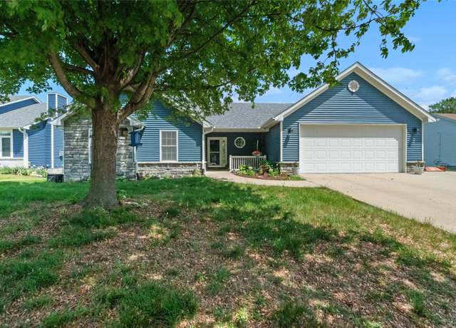 Property at 5709 SE 25th St, Des Moines, IA 50320, 3 beds, 2 baths
