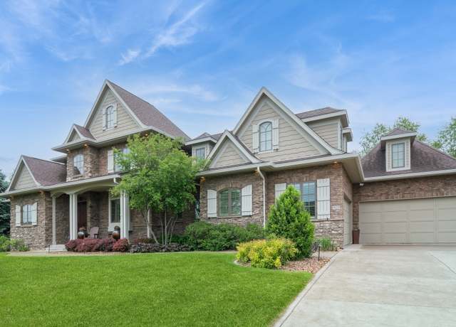 Property at 3123 162nd St, Urbandale, IA 50323, 8 beds, 6.5 baths