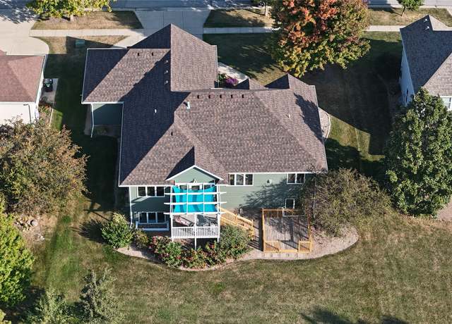 Property at 2308 Suncrest Dr, Ames, IA 50014, 4 beds, 3 baths