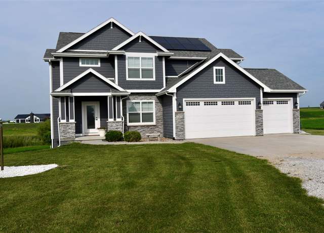 Property at 11838 S23 Hwy, Indianola, IA 50125, 5 beds, 3.5 baths