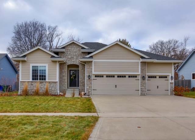 Property at 7330 NW 19th St, Ankeny, IA 50023, 3 beds, 2 baths