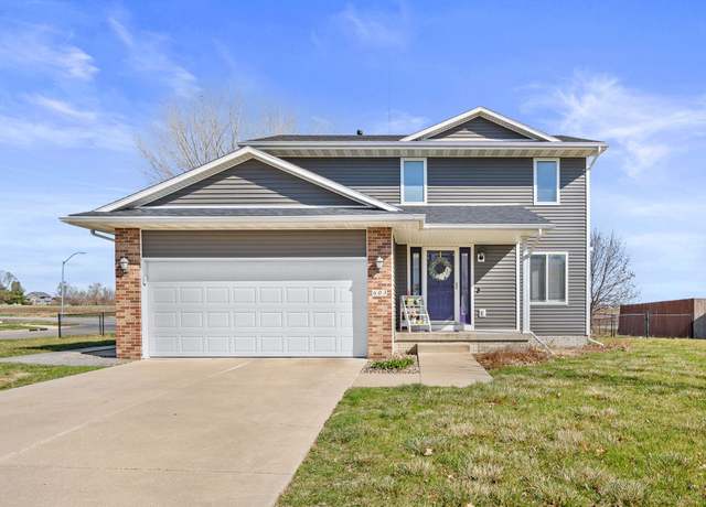 Property at 603 25th St SE, Altoona, IA 50009, 3 beds, 2.5 baths