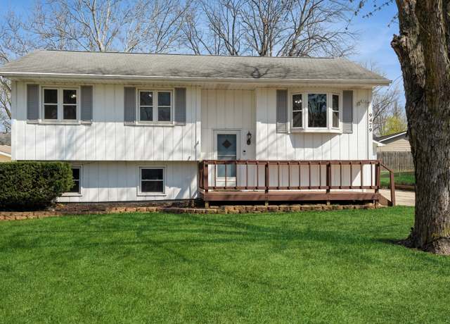 Property at 9479 Elmcrest Dr, Norwalk, IA 50211, 4 beds, 2 baths