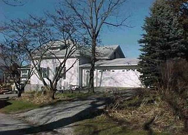 Property at 3307 West St, Colfax, IA 50054, 4 beds, 1.5 baths