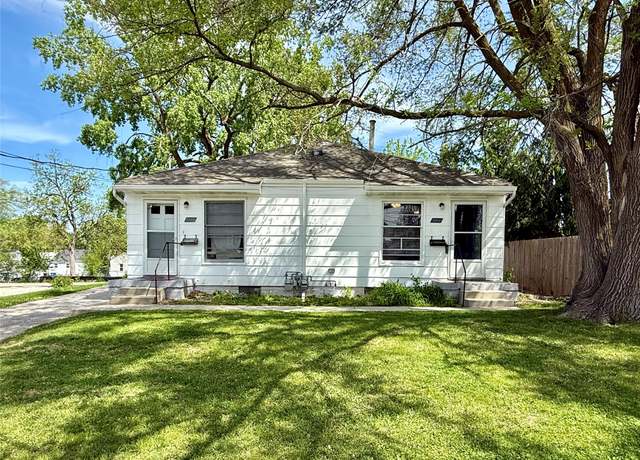 Property at 5711 Franklin Ave, Des Moines, IA 50310, 2 beds, 2 baths