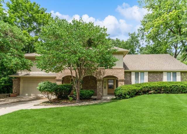 Property at 6609 Northwest Dr, Windsor Heights, IA 50324, 4 beds, 4.5 baths