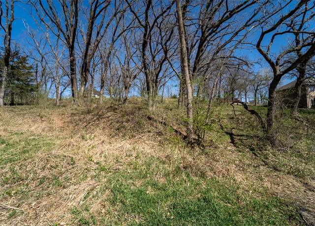 Property at 8484 Lakeshore Dr, Dexter, IA 50070