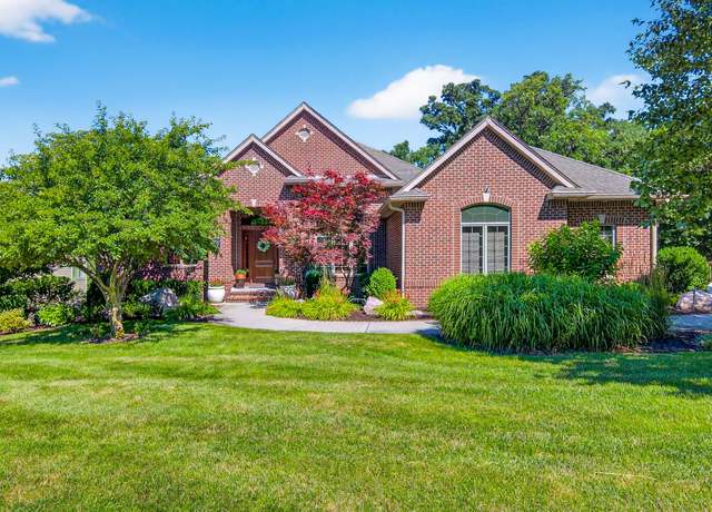 Property at 14227 Ridgemont Dr, Urbandale, IA 50323, 4 beds, 4 baths