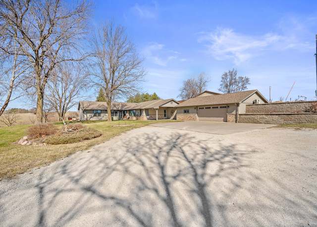 Property at 16072 County Road R45 Hwy, St Marys, IA 50241, 3 beds, 2.5 baths