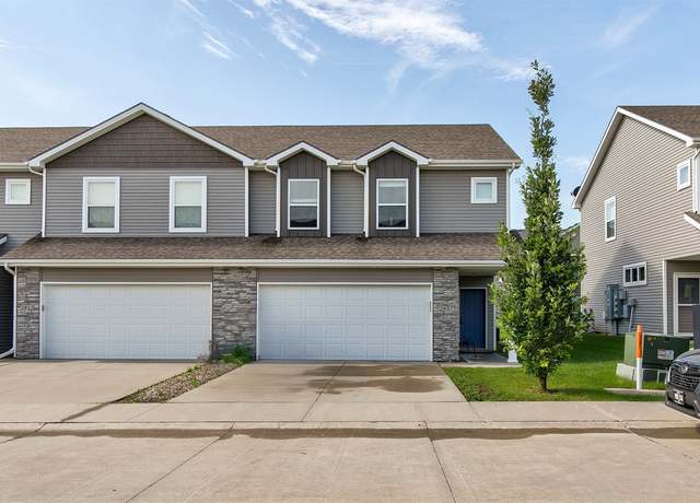 Property at 2817 NW Lois Ln, Ankeny, IA 50023, 3 beds, 2.5 baths
